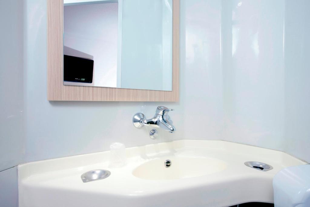 Premiere Classe Bordeaux Est Лормон Номер фото
